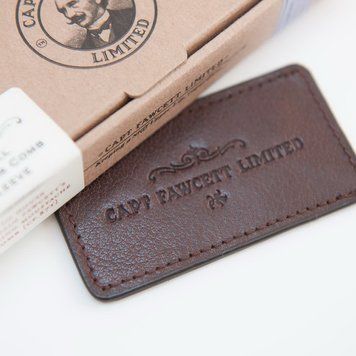 Кожаный чехол-расческа ручной работы для склад расчесок Captain Fawcett Leather Case for F/P Moustache Comb (CF.87T) F7780 фото