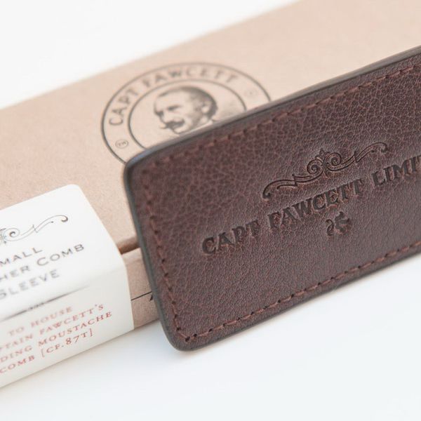 Шкіряний чохол-гребінець ручної роботи для склад гребін Captain Fawcett Leather Case for F/P Moustache Comb (CF.87T) F7780 фото