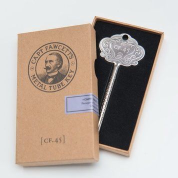 Ключ для тюбиков из нержавеющей стали Captain FawcettMetal Tube Key F5568 фото
